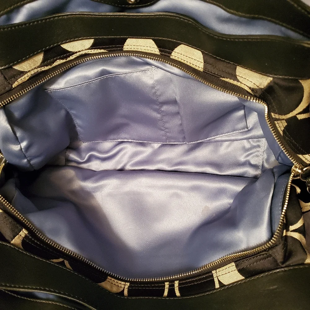 Coach Purse - Picture 3 of 4